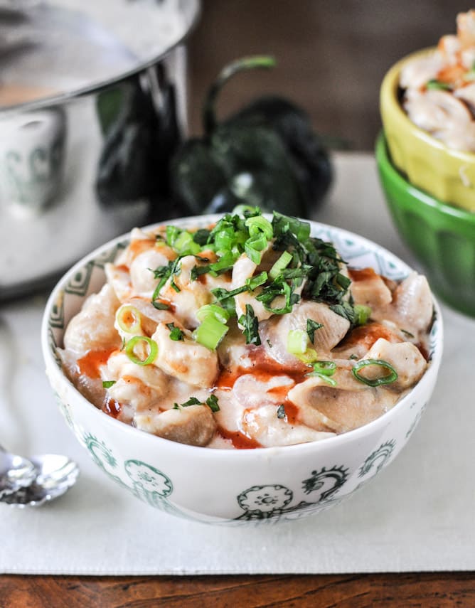 Stovetop BBQ Chicken Shells and Cheese I howsweeteats.com Stovetop BBQ Chicken Shells and Cheese I howsweeteats.com