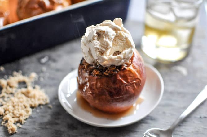 Bourbon Baked Apples I howsweeteats.com Bourbon Baked Apples I howsweeteats.com