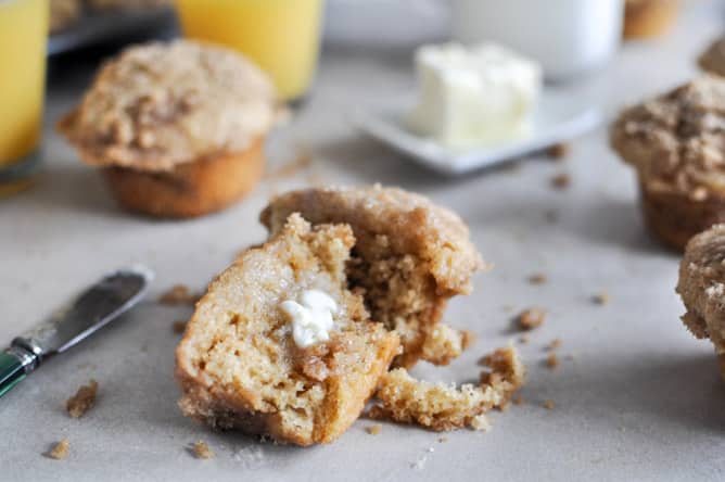 Whole Wheat Coffee Cake Muffins I howsweeteats.com