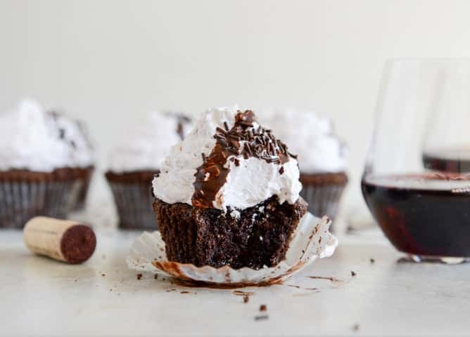 Dark Chocolate Fudge Merlot Cupcakes I howsweeteats.com