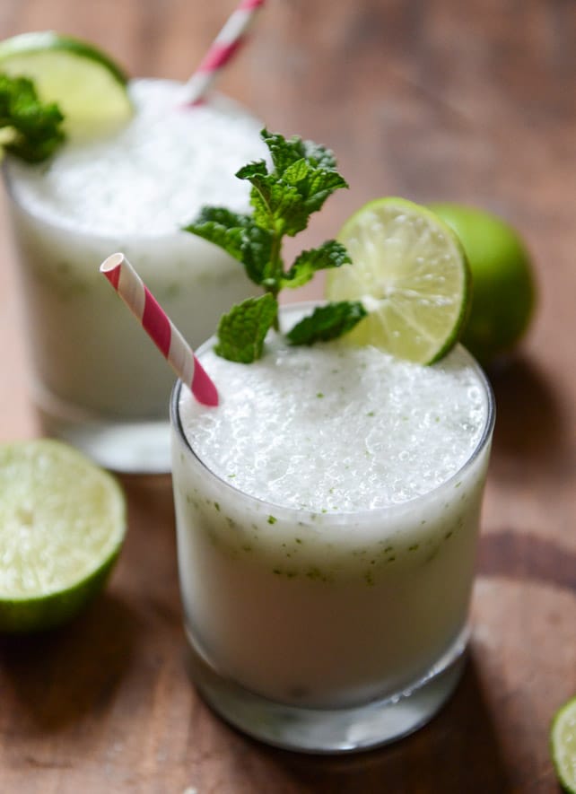 Frosty Coconut Mojitos I howsweeteats.com