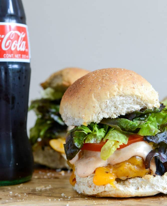 Roasted Jalapeño Cheddar Turkey Burgers with BBQ Aioli I howsweeteats.com