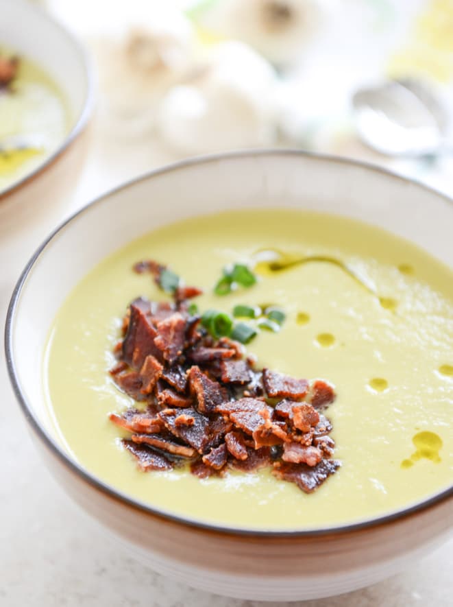 caramelized leek soup with maple glazed bacon I howsweeteats.com