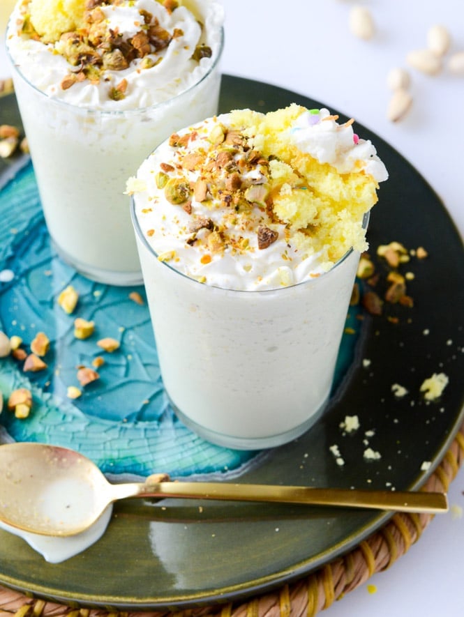 pistachio cream cake milkshakes I howsweeteats.com