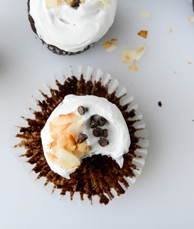 chocolate coconut cream cupcakes I howsweeteats.com
