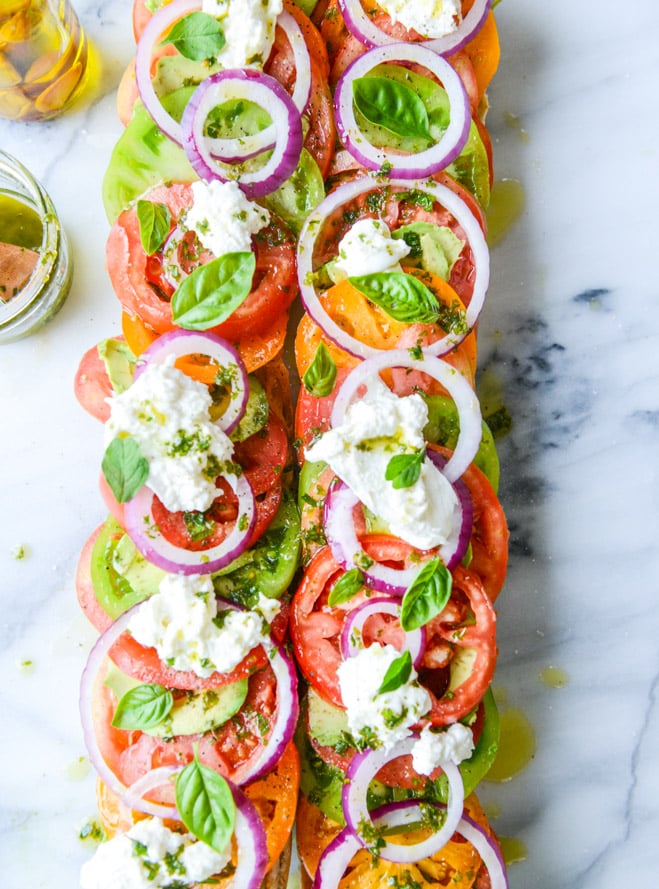 heirloom tomato, avocado and burrata grilled garlic toast I howsweeteats.com