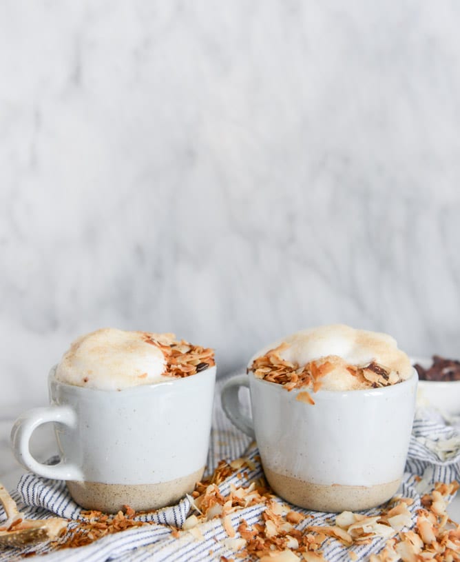homemade coconut latte I howsweeteats.com