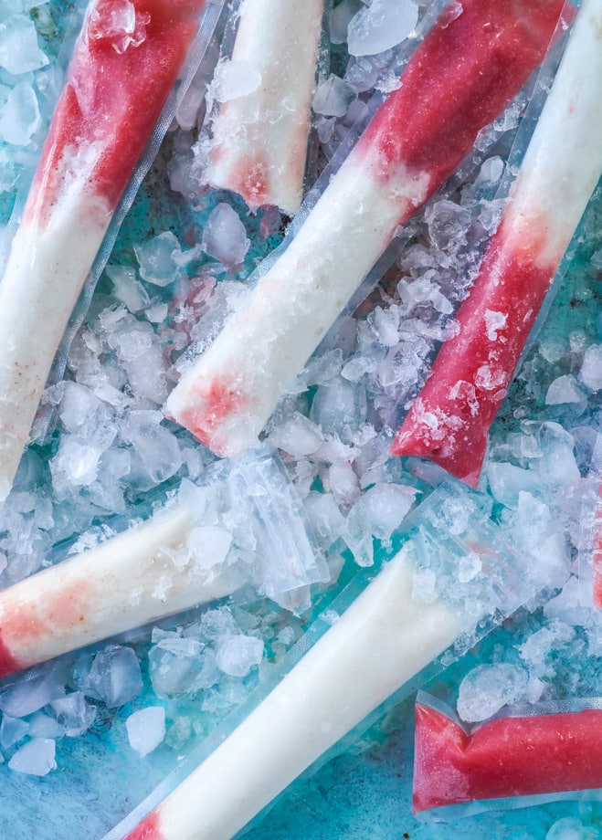 lava flow cocktail pops by @howsweeteats I howsweeteats.com