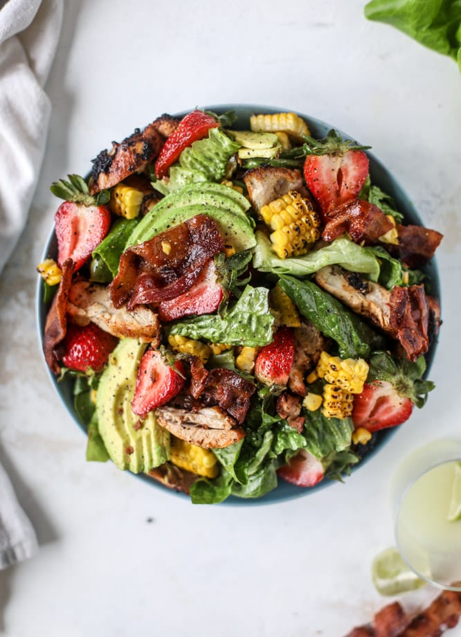 chipotle chicken cobb salad I howsweeteats.com #chipotle #chicken #cobb #salad #bacon #avocado