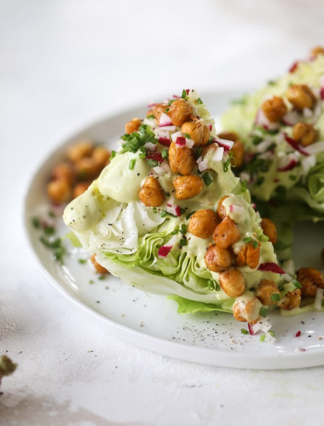 crispy chickpea wedge salads with avocado ranch I howsweeteats.com #wedge #salad #chickpeas #avocado #ranch #vegetarian