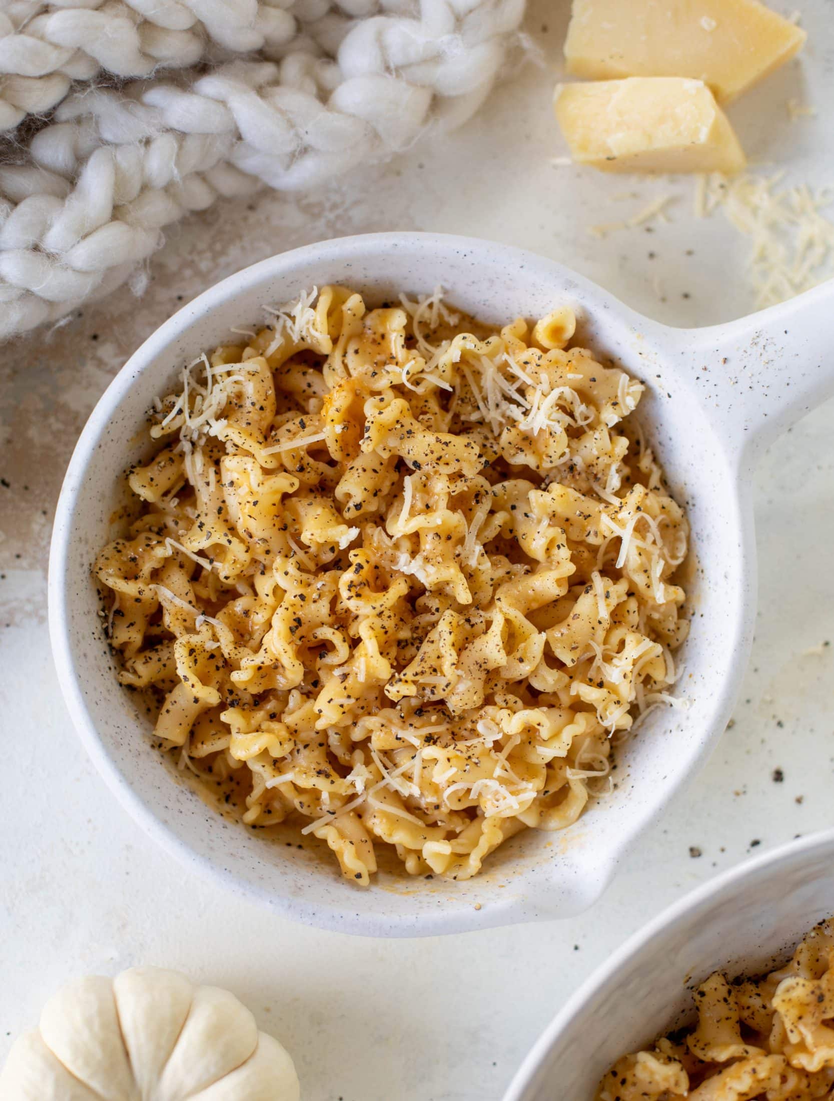 This pumpkin cacio e pepe is just like the classic pasta dish with a hint of fall. Pumpkin, black pepper and parm come together to make the delicious sauce! 