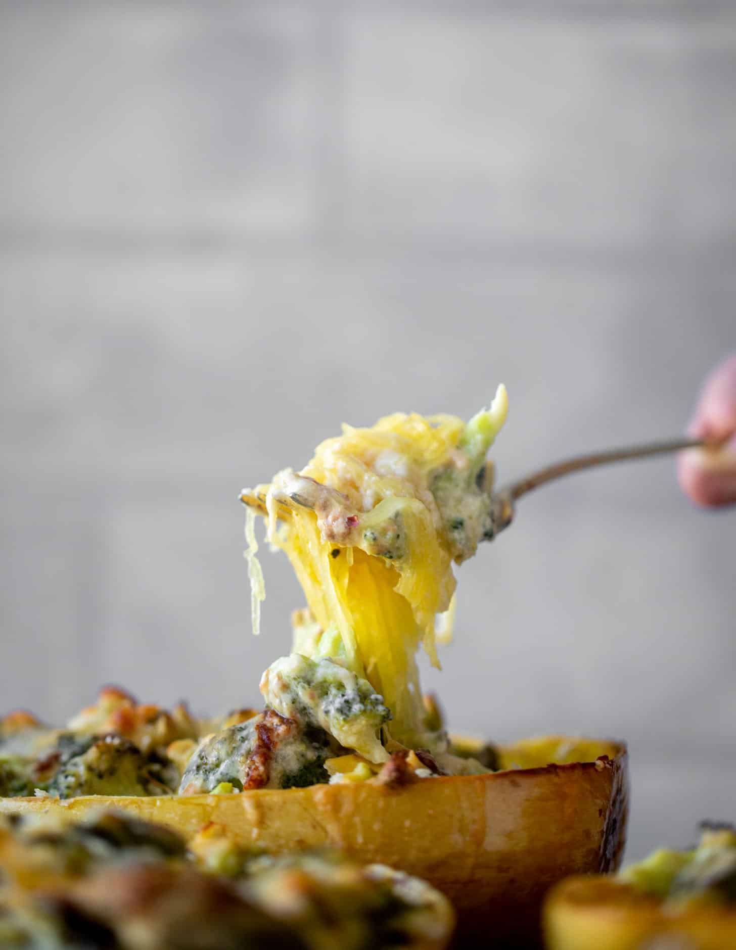 cheesy broccoli cheddar spaghetti squash
