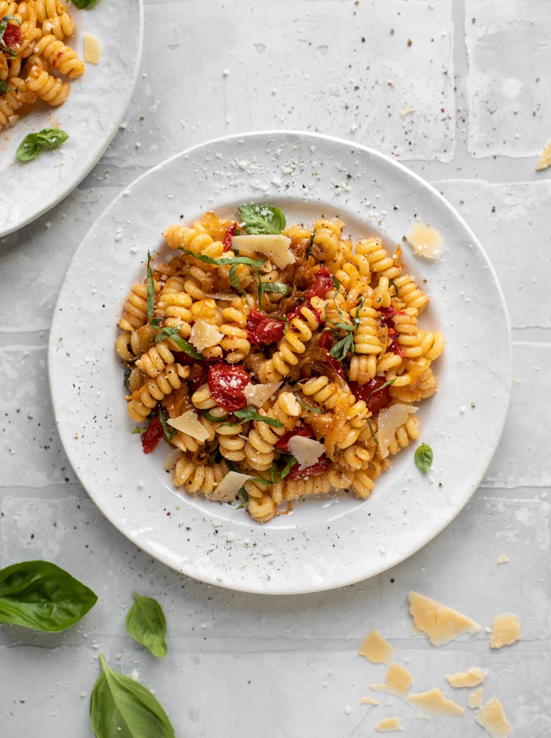 caramelized onion tomato pasta with basil