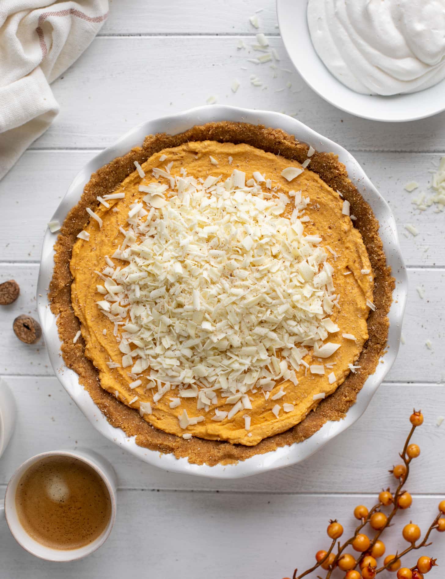 pumpkin mousse pie with white chocolate