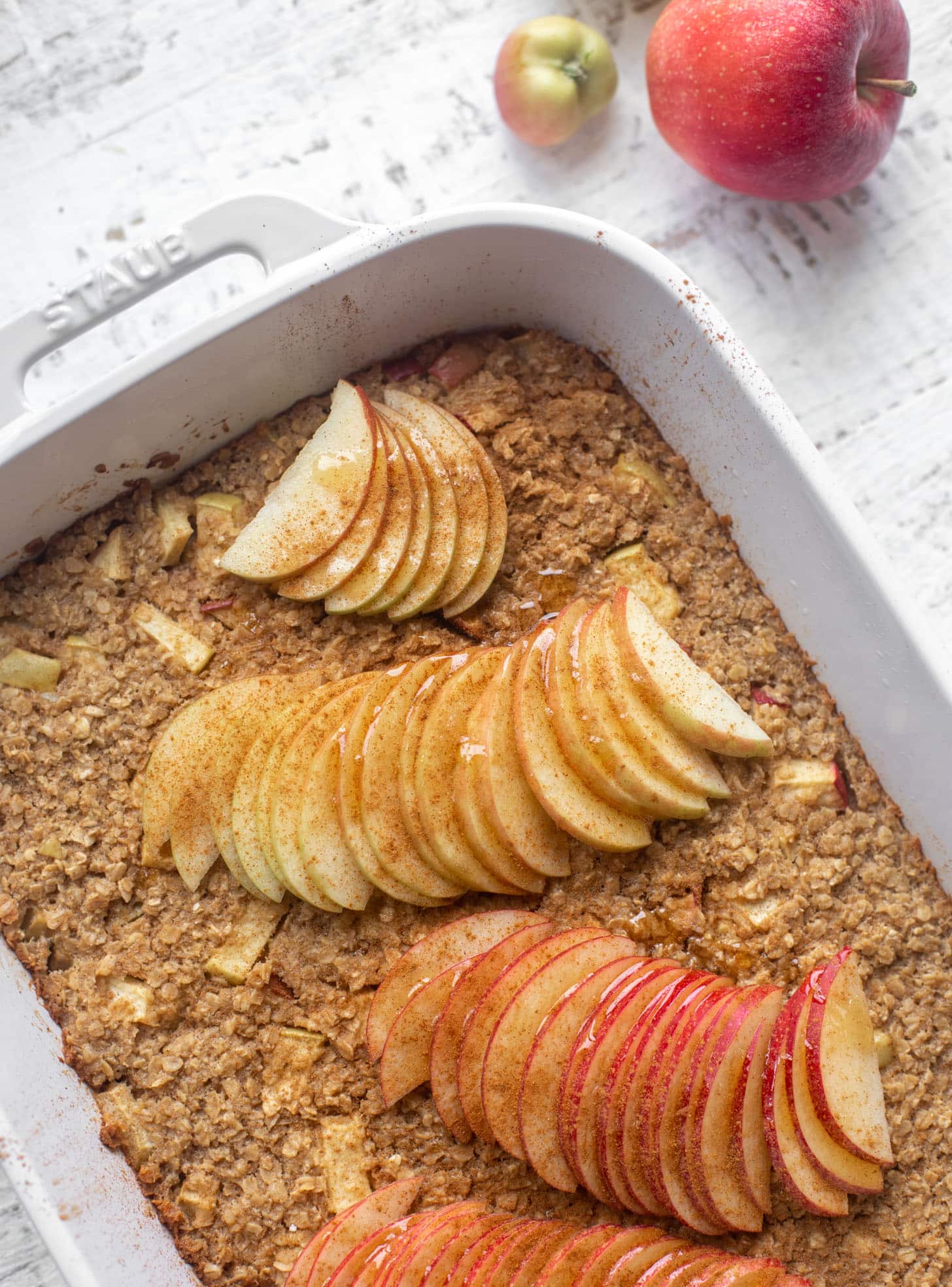 apple cinnamon baked oatmeal
