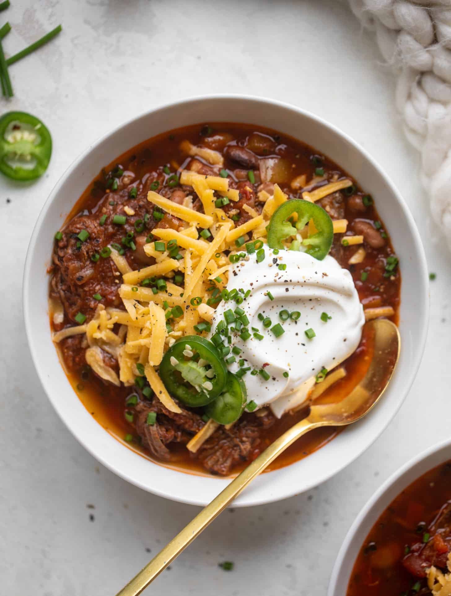 slow cooker fire roasted brisket chili