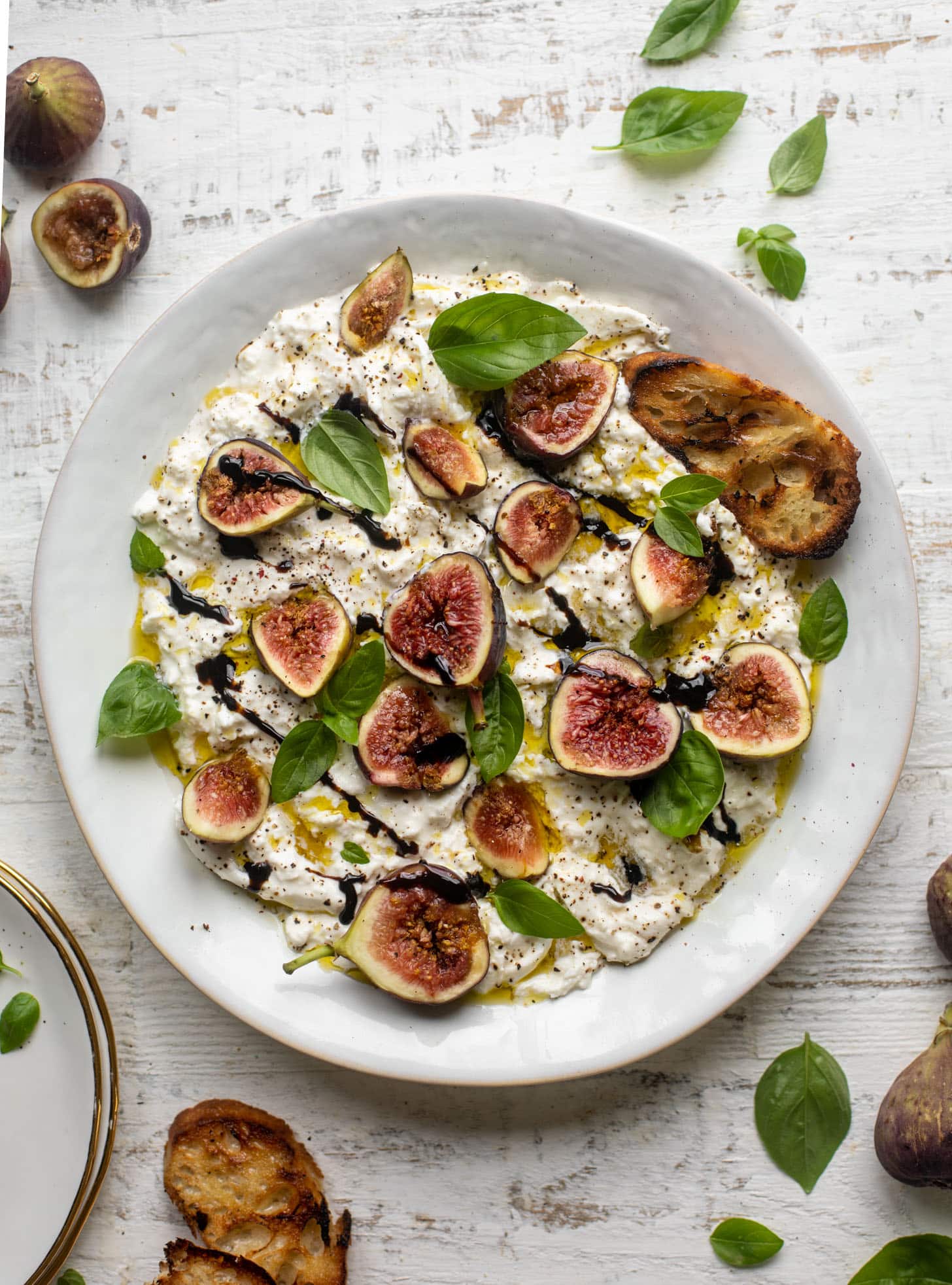 fig caprese salad