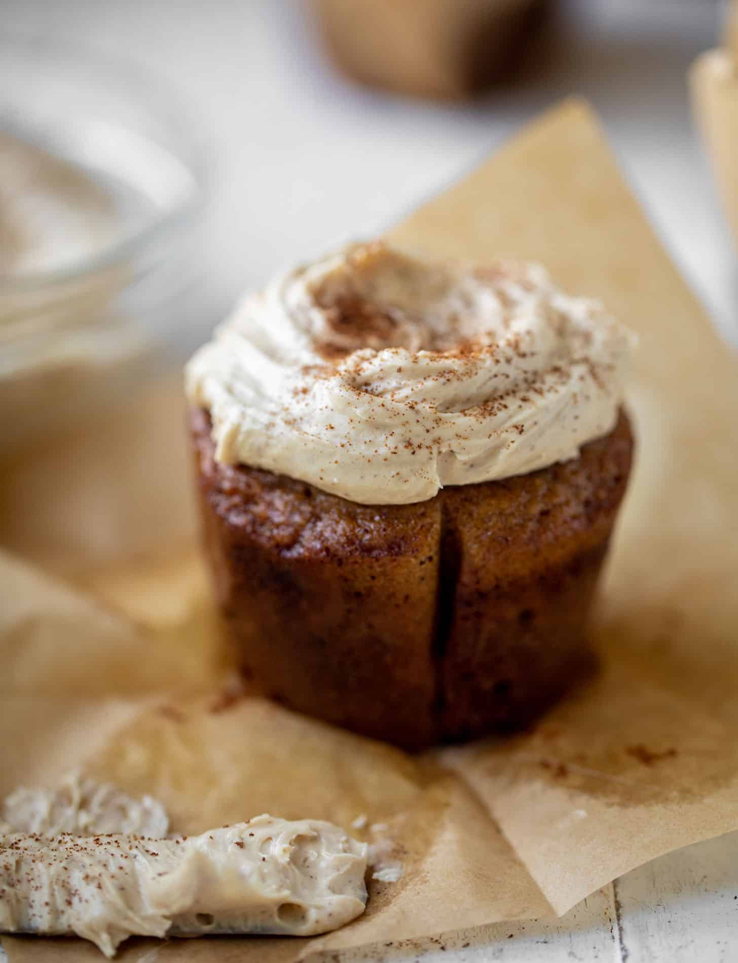 pumpkin dream cupcakes with espresso frosting