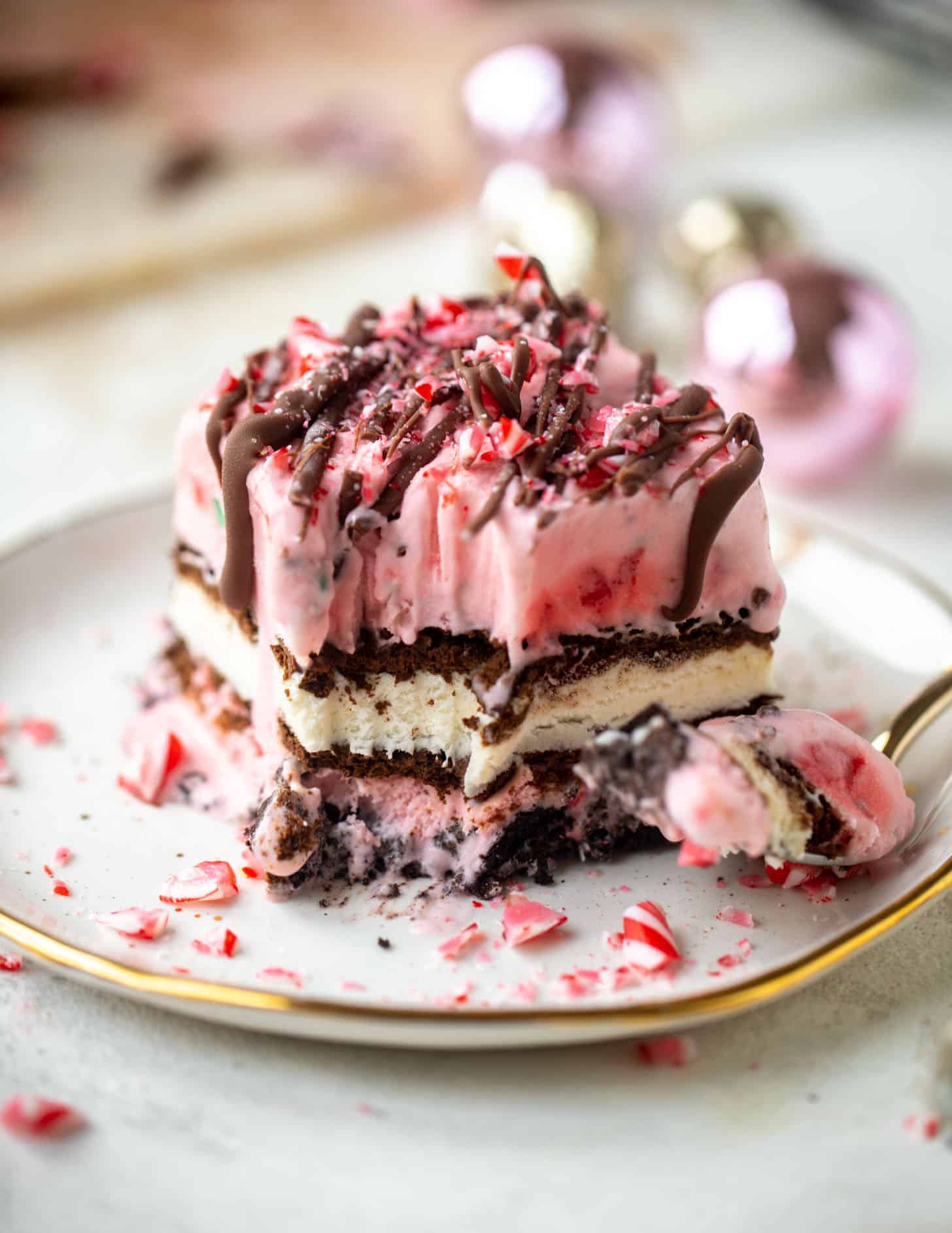 christmas ice cream cake