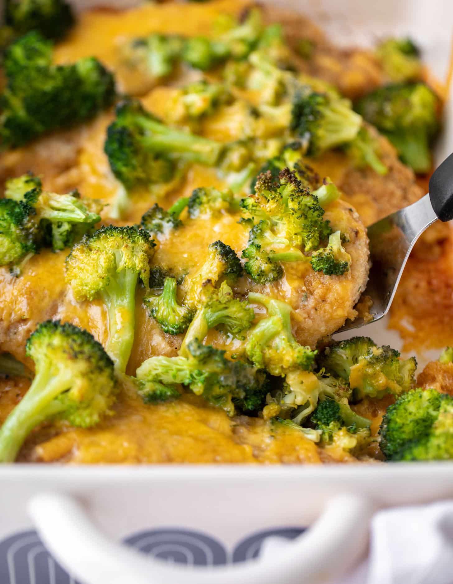 crispy broccoli cheddar melt chicken