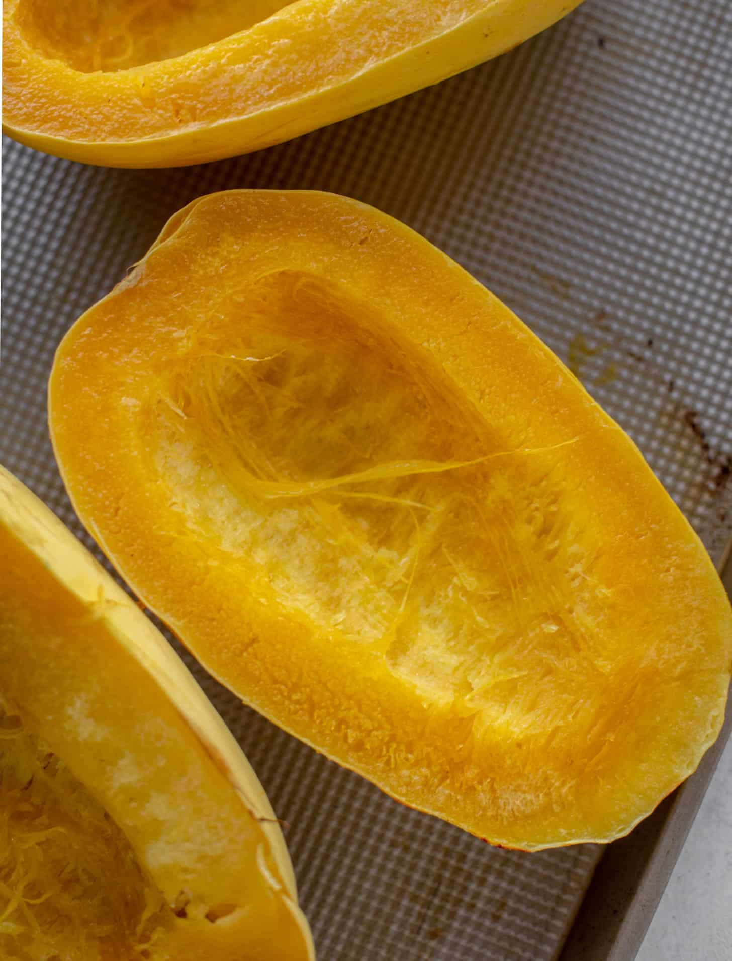 spaghetti squash roasted