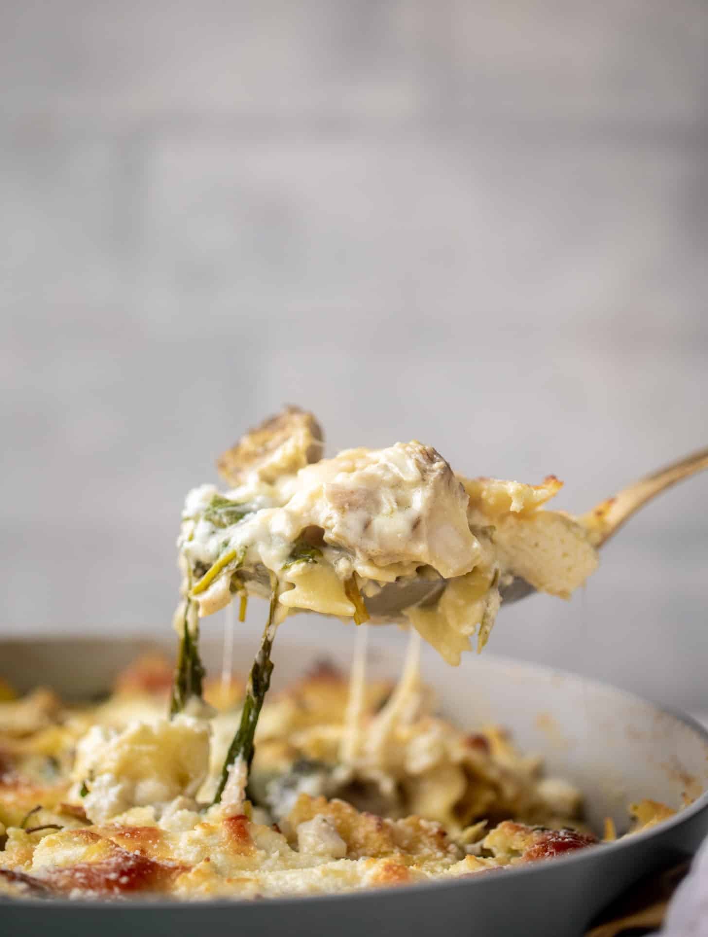 spinach artichoke chicken skillet lasagna