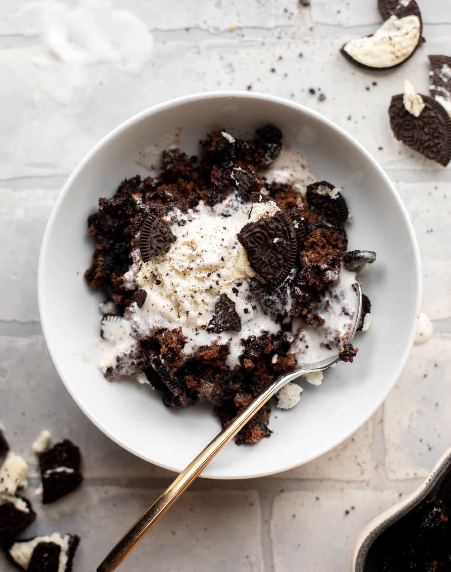 oreo chocolate cobbler