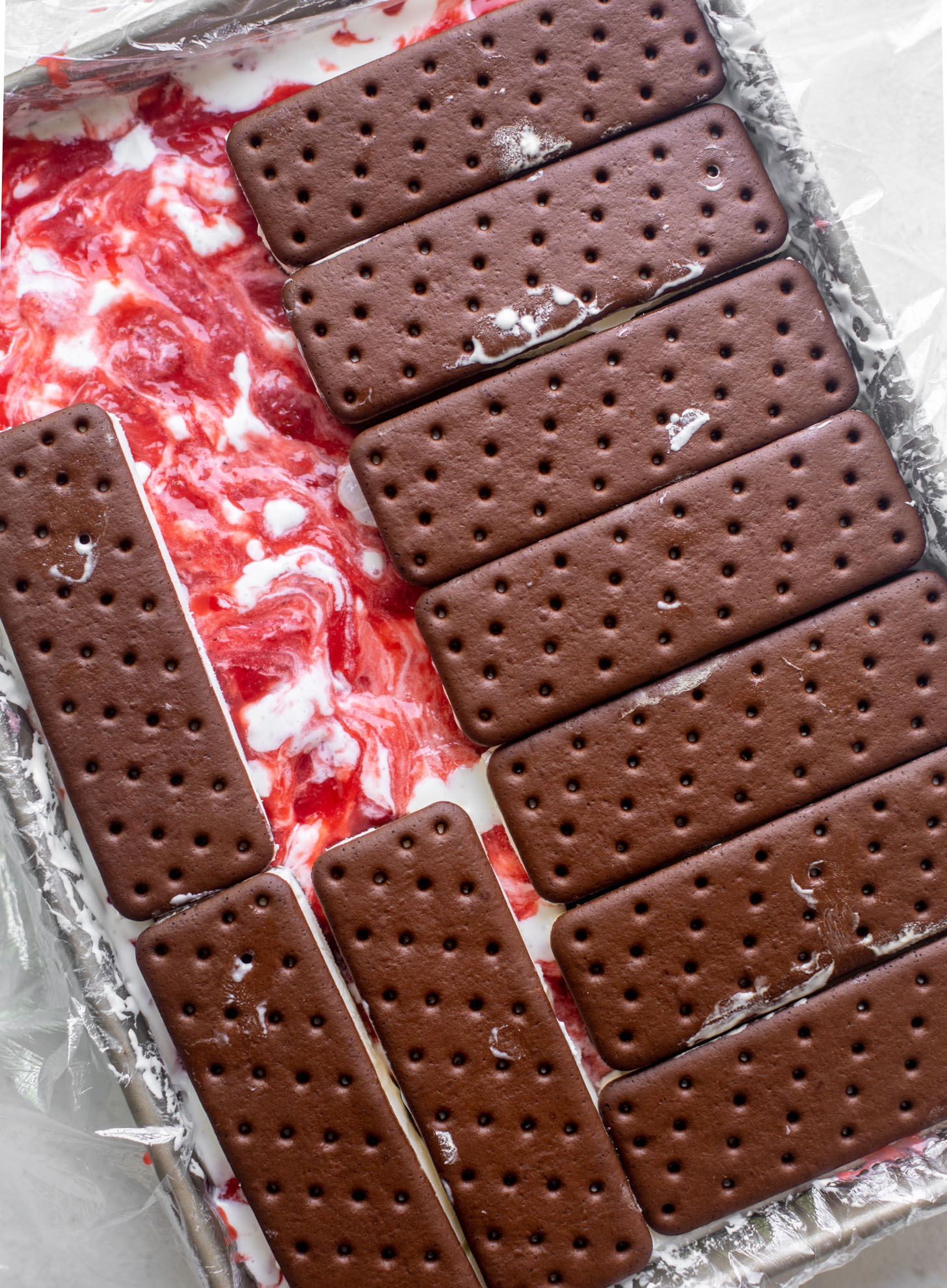 ice cream sandwiches on cake