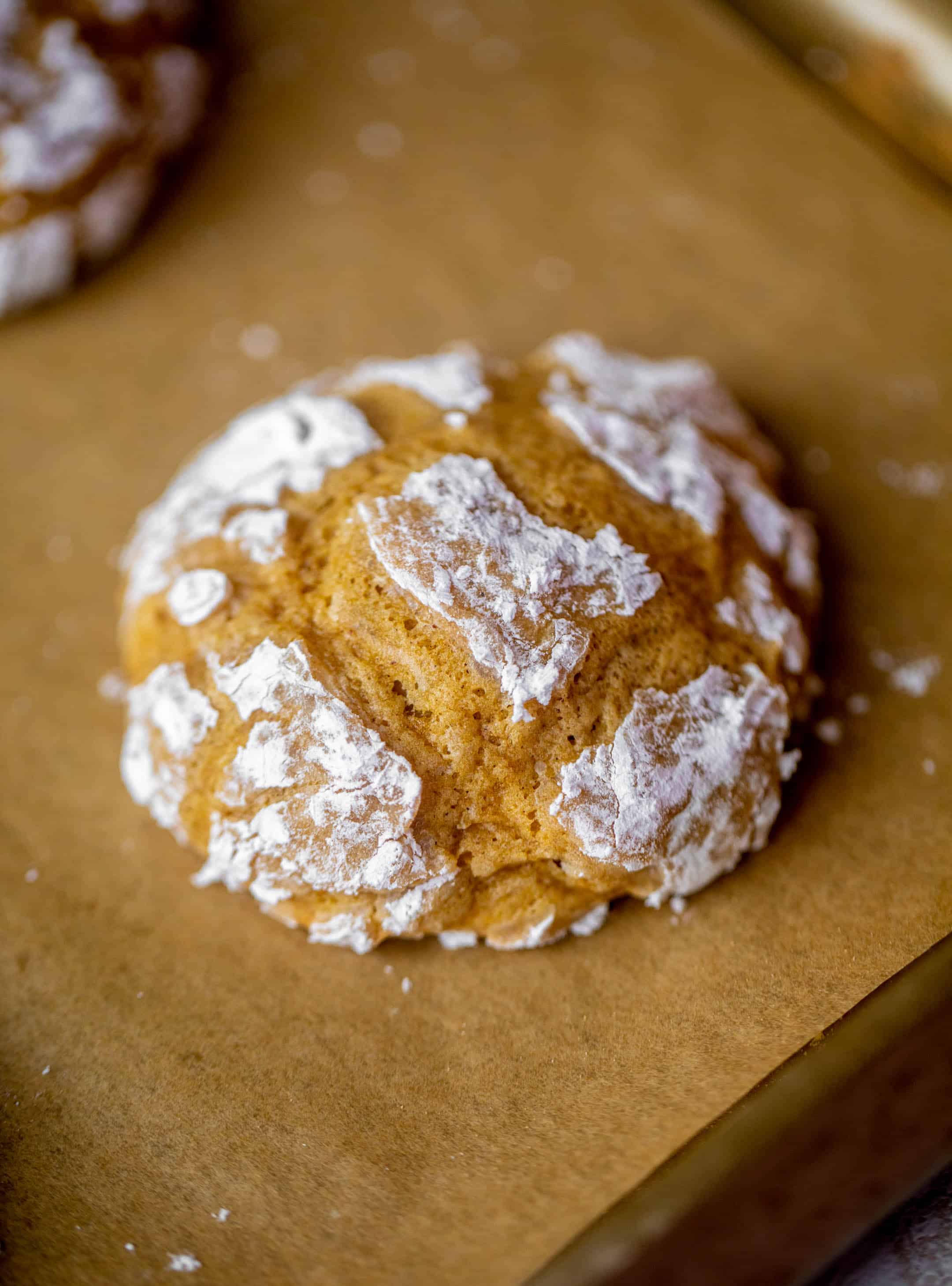 pumpkin chai crinkle cookies