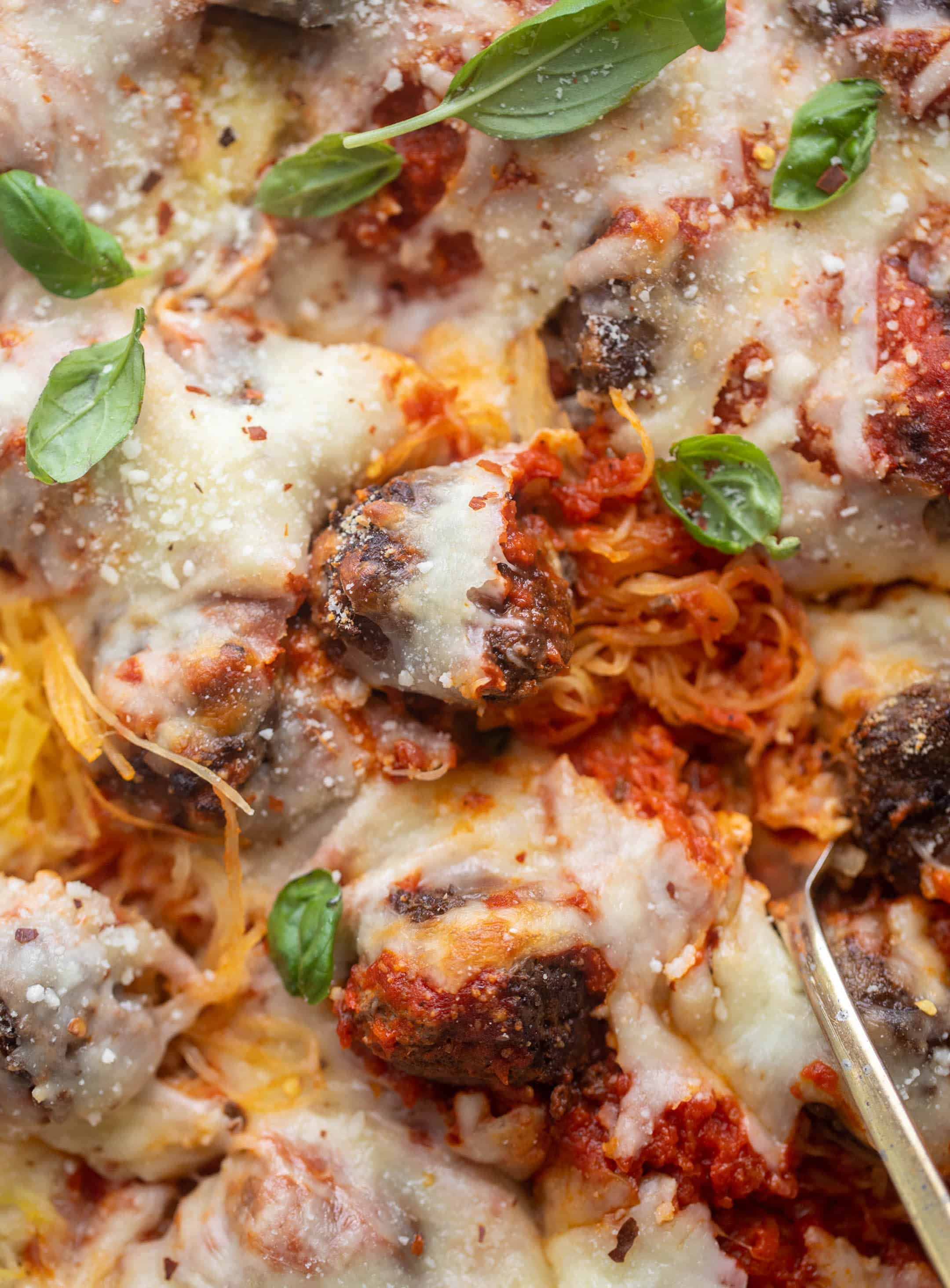 baked spaghetti squash and meatballs