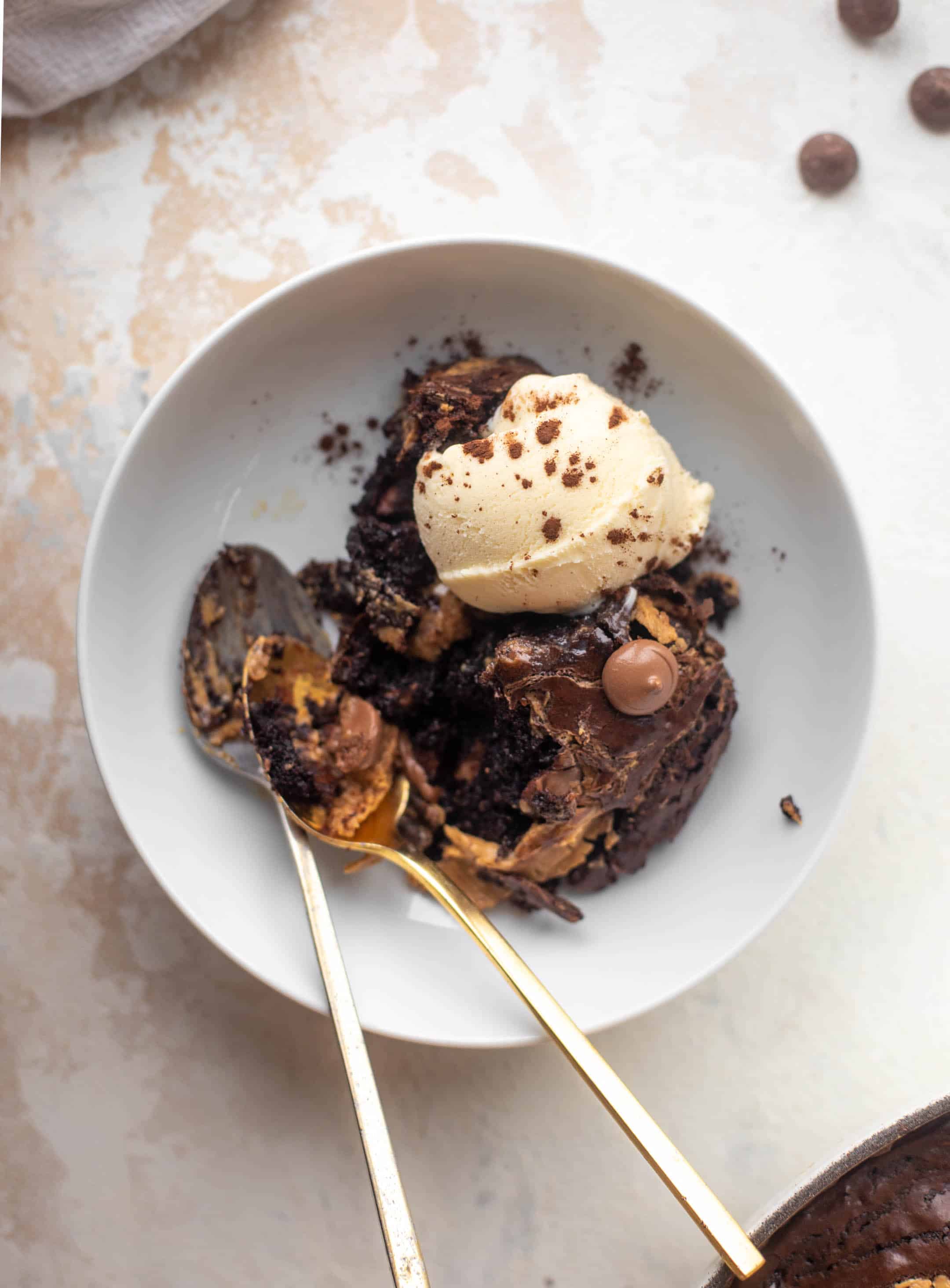 chocolate peanut butter skillet brownie with ice cream