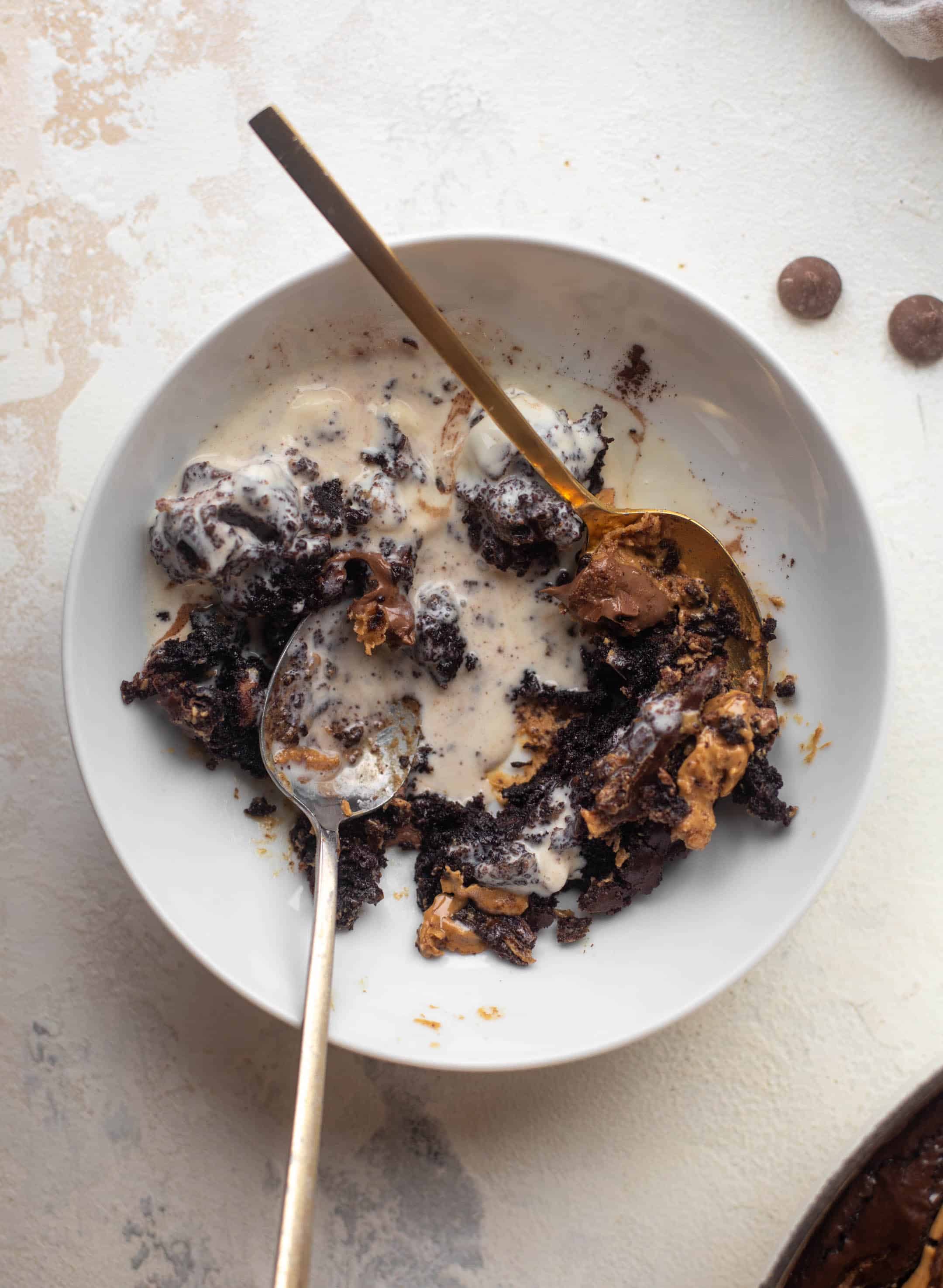 chocolate peanut butter skillet brownie with ice cream