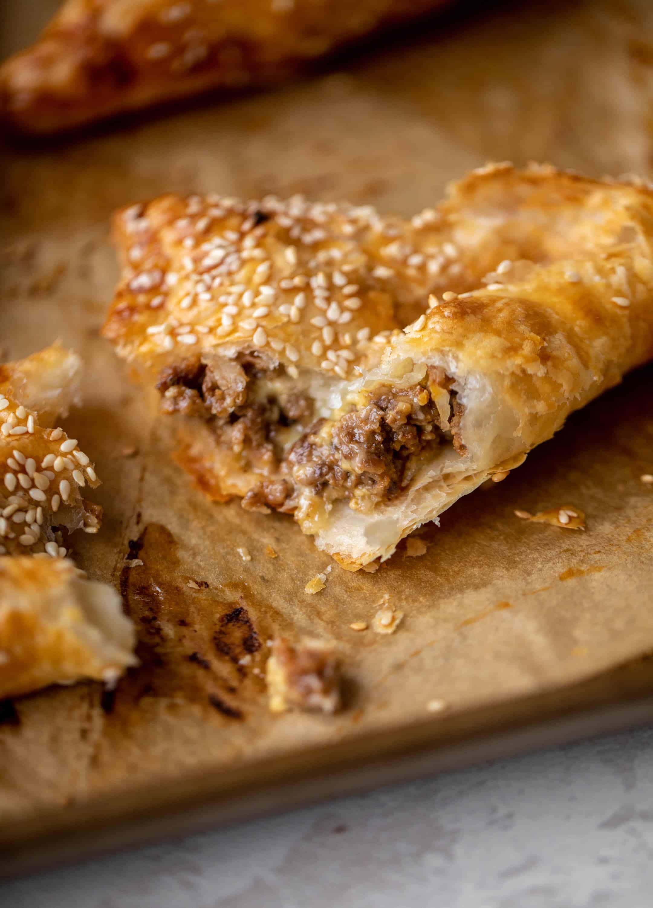 cheeseburger puff pastry pockets