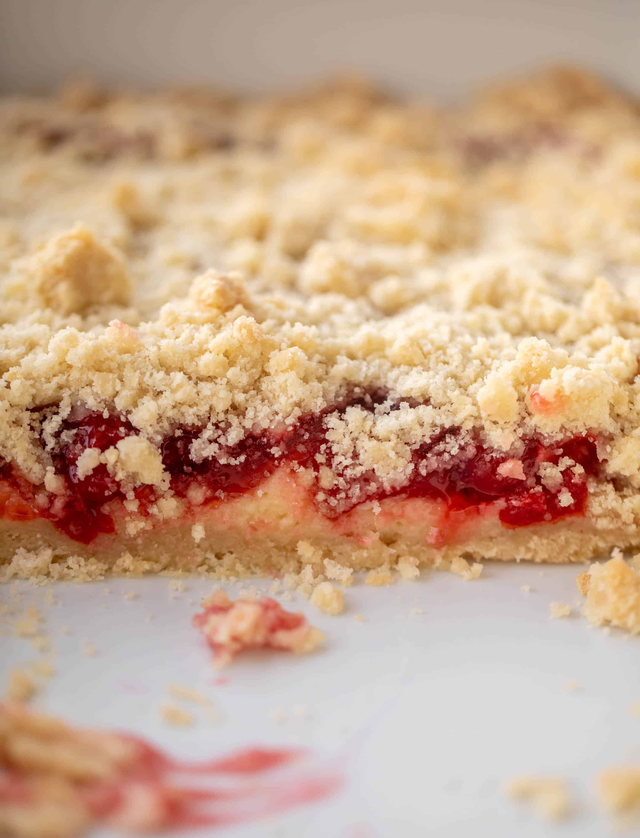 cherry cheesecake cobbler bars