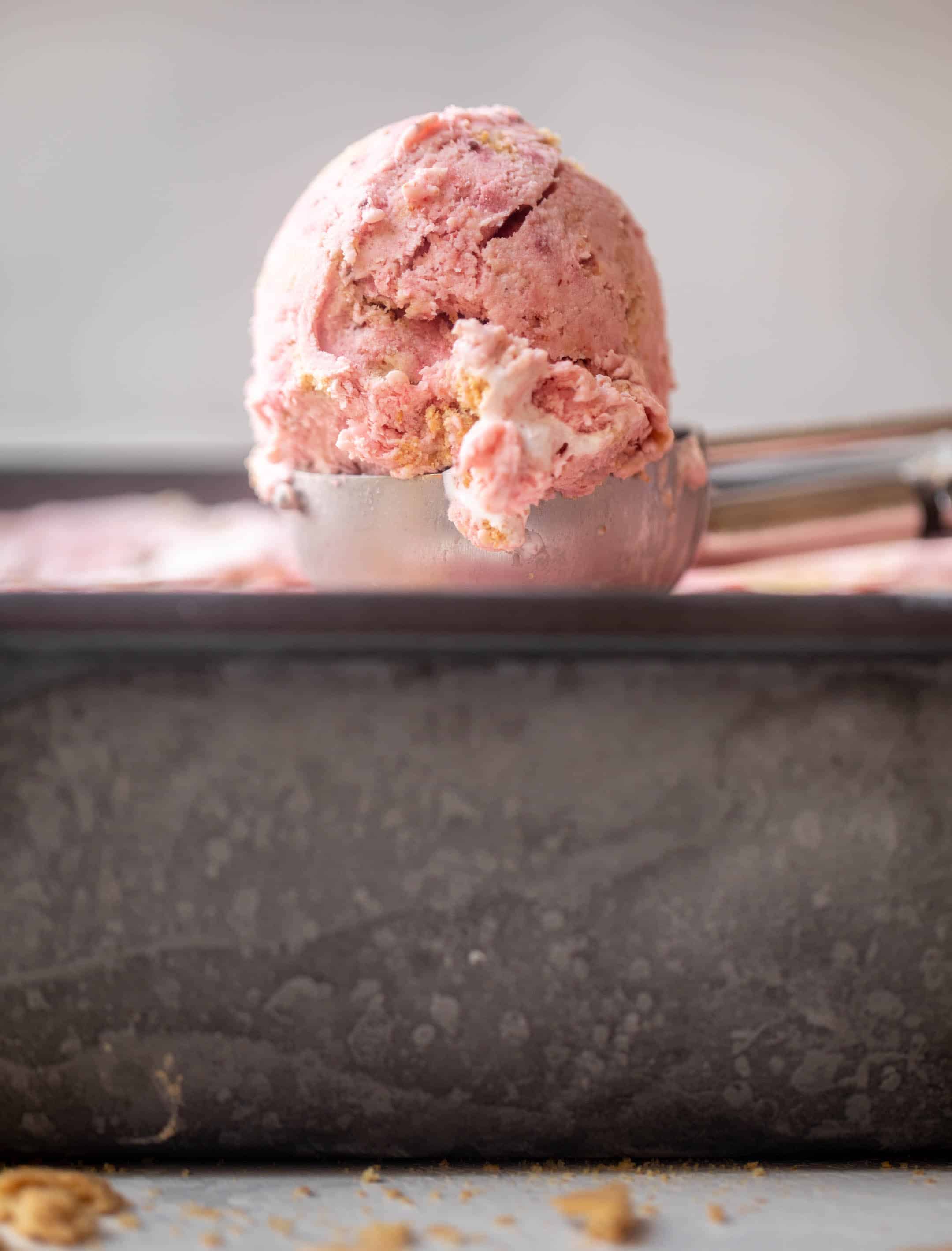 strawberry marshmallow pie ice cream