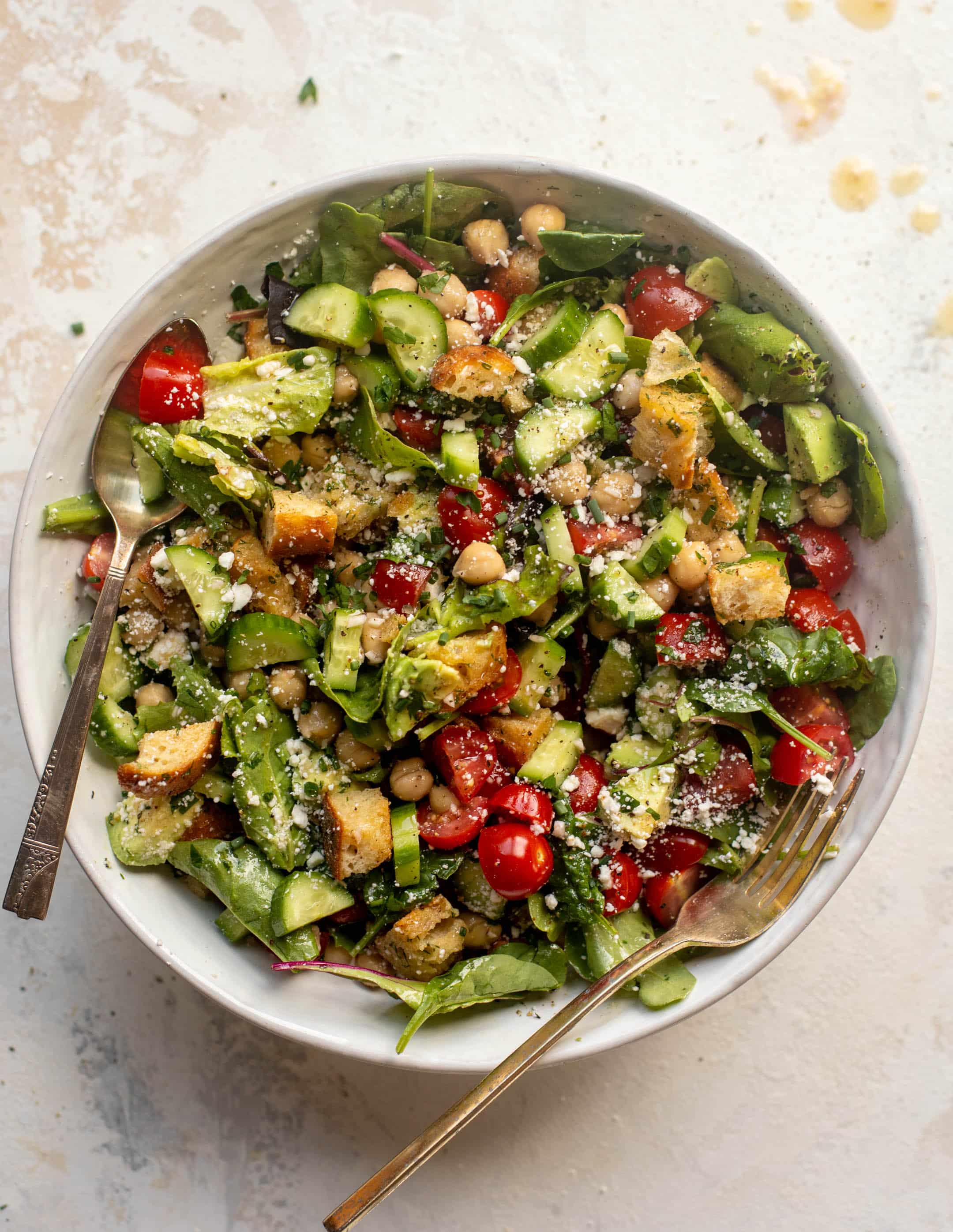 chickpea salad bowl with dilly croutons