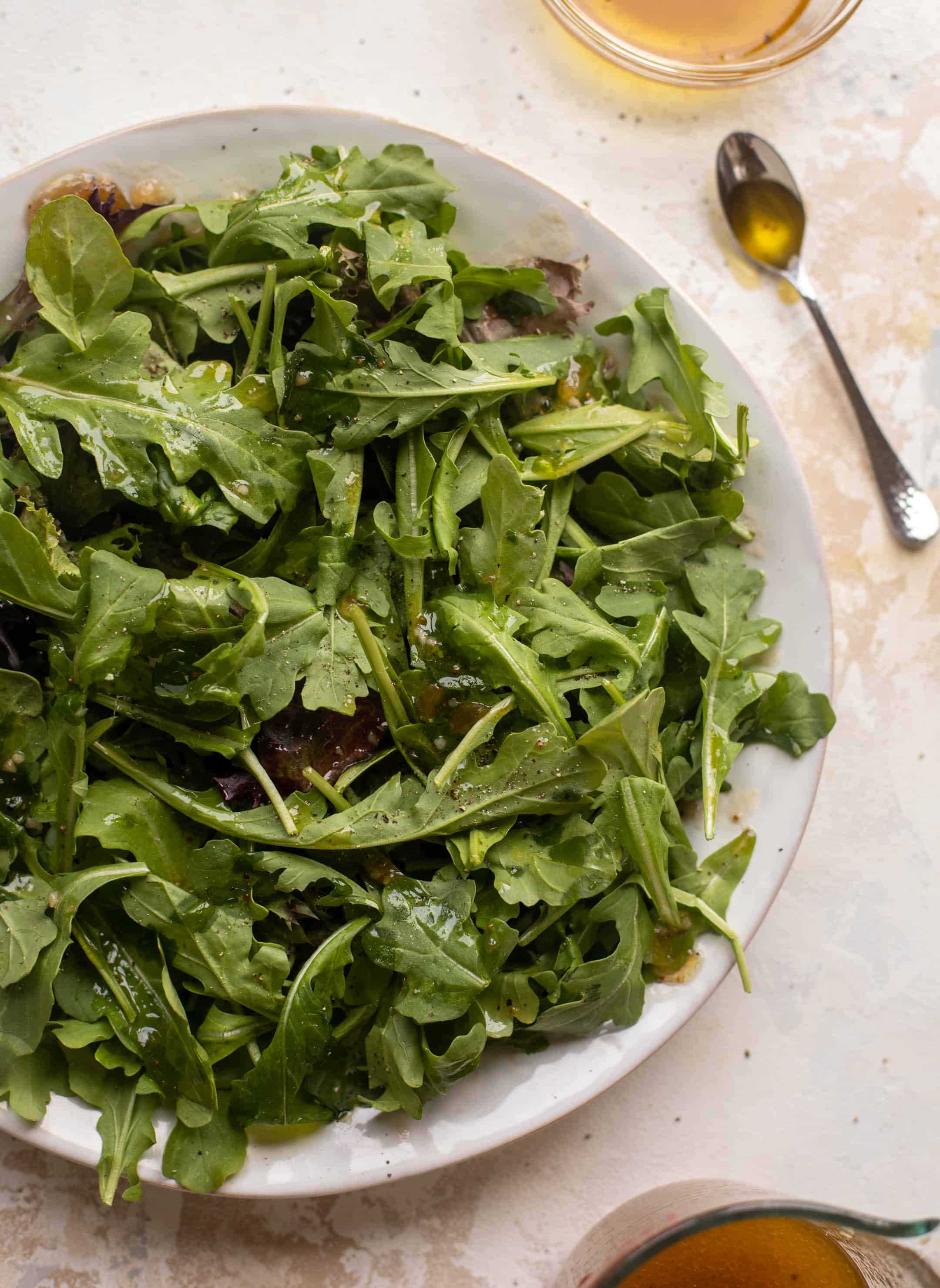 arugula greens with dressing