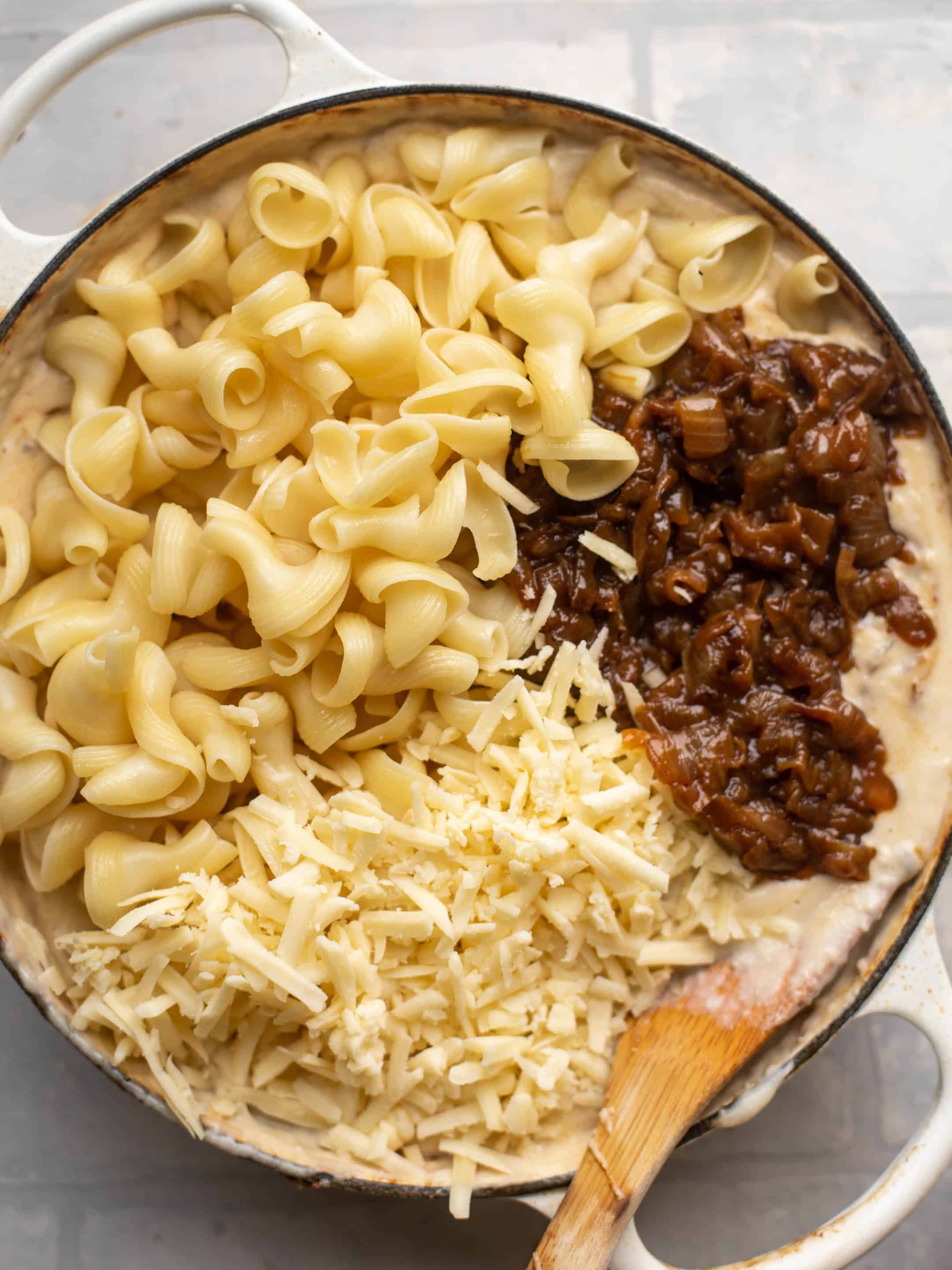 french onion mac and cheese