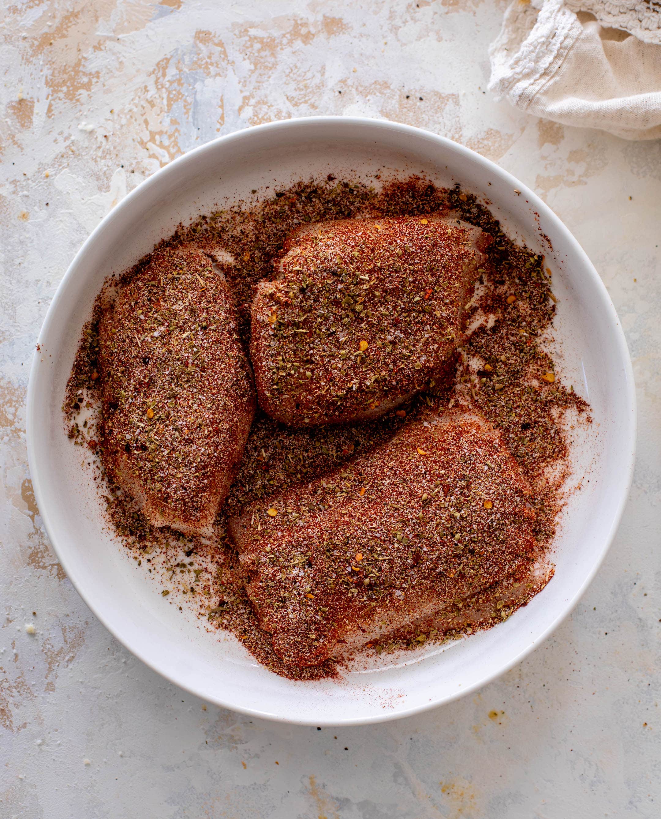 blackened fish sandwiches with avocado tartar sauce