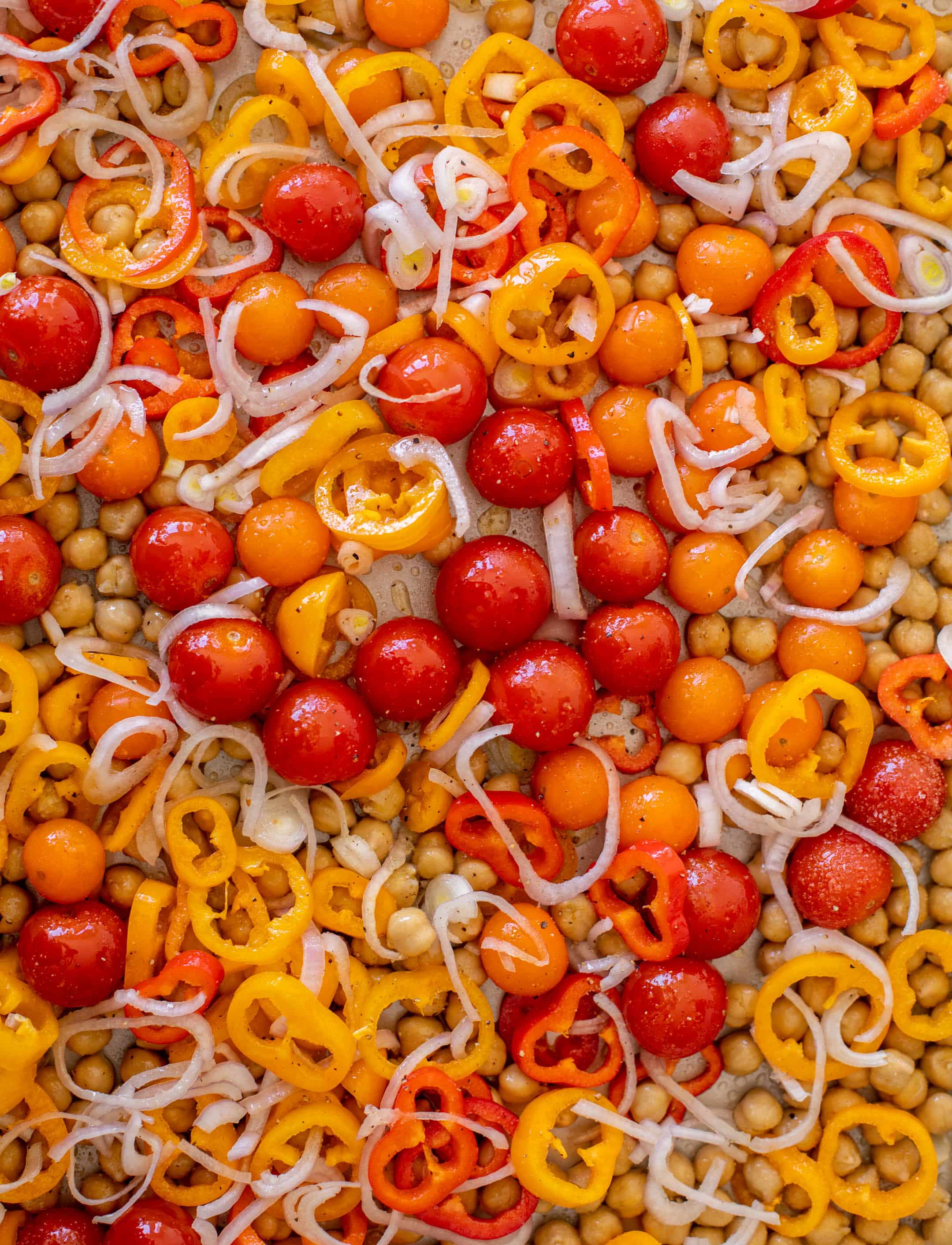 roasted chickpeas with tomatoes and sweet peppers