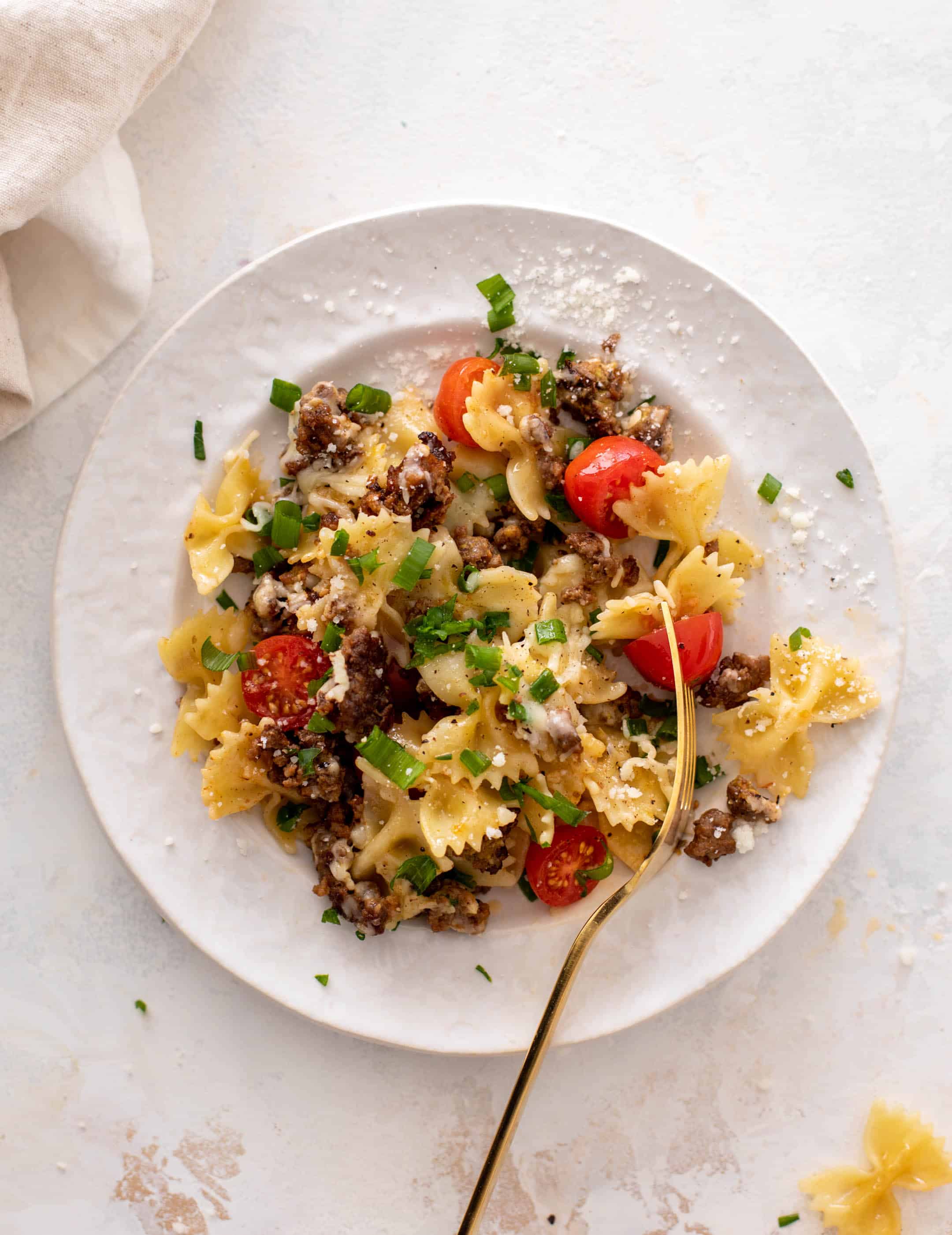 sheet pan cheeseburger pasta