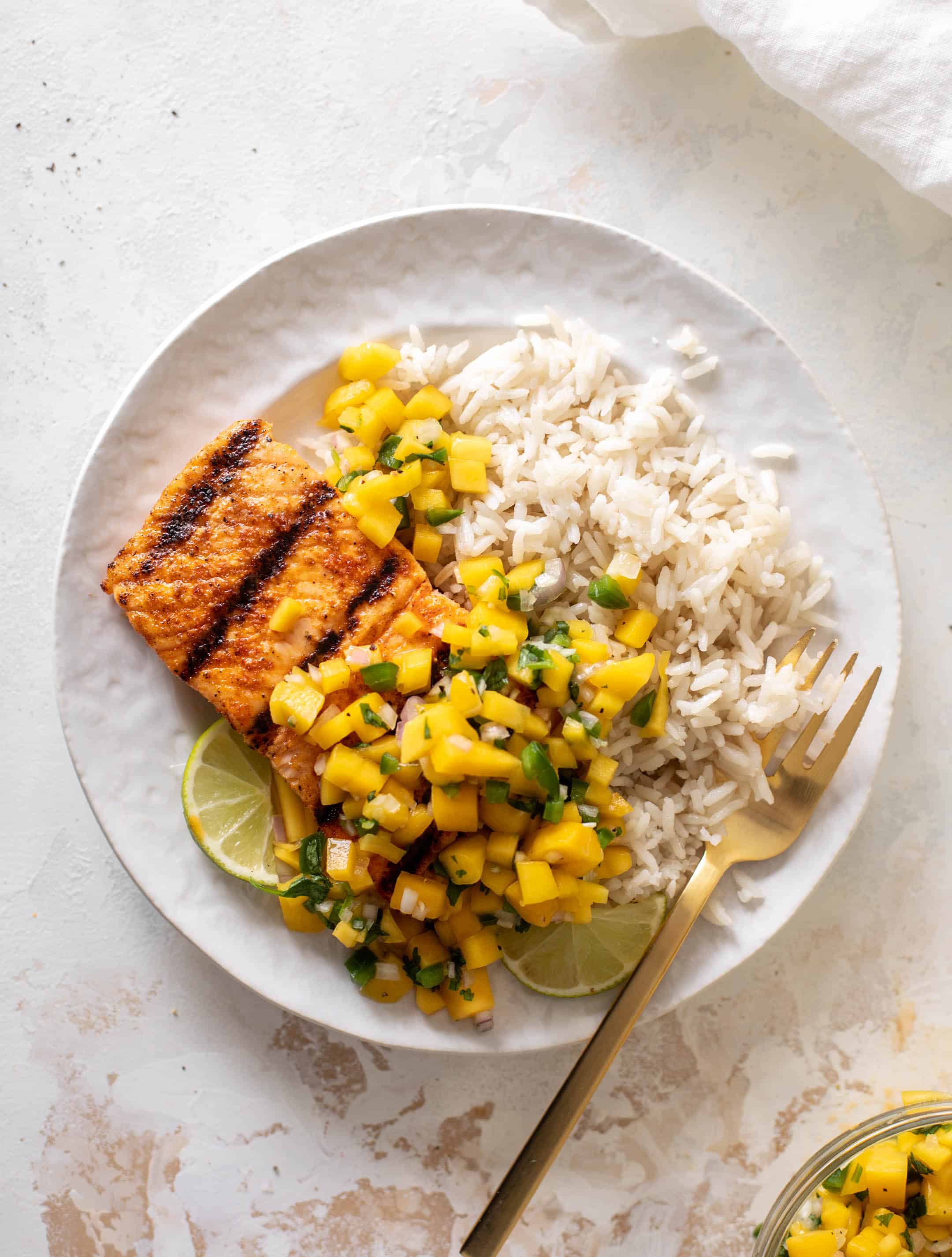 grilled salmon with mango salsa