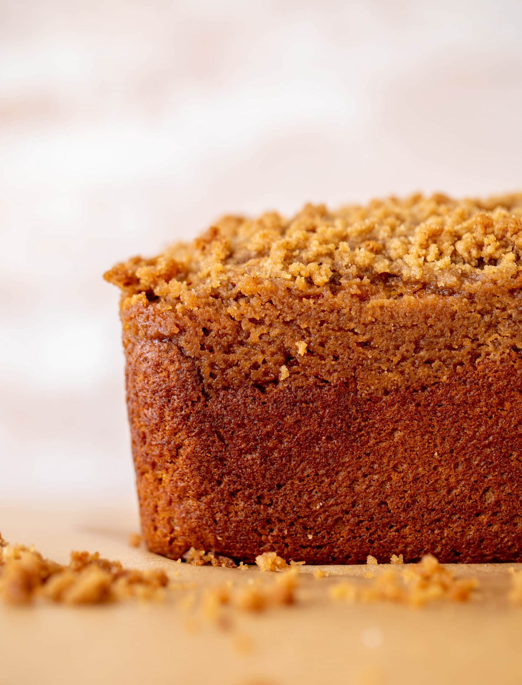 pumpkin bread with chai crumble