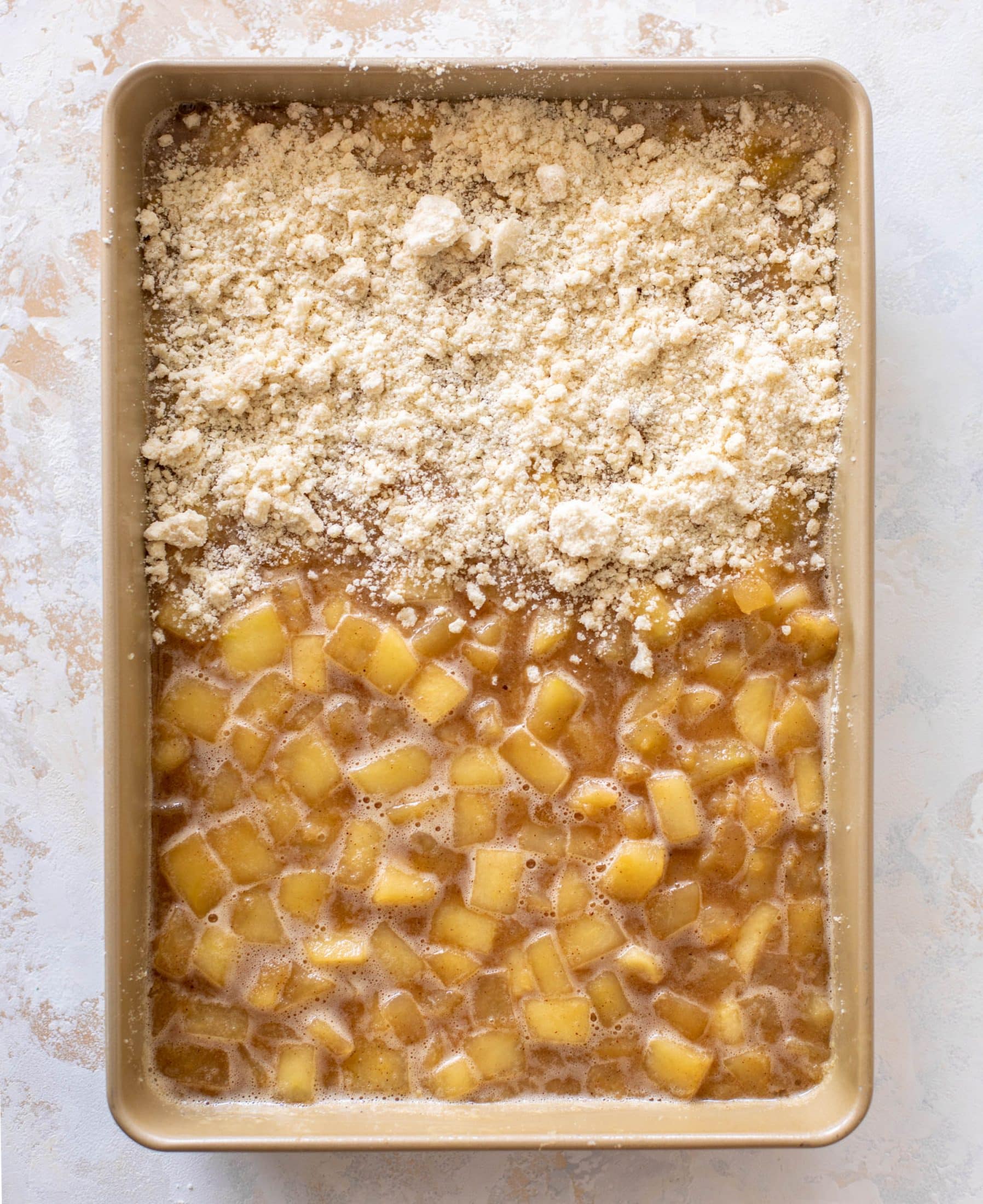 apple pie cobbler bars