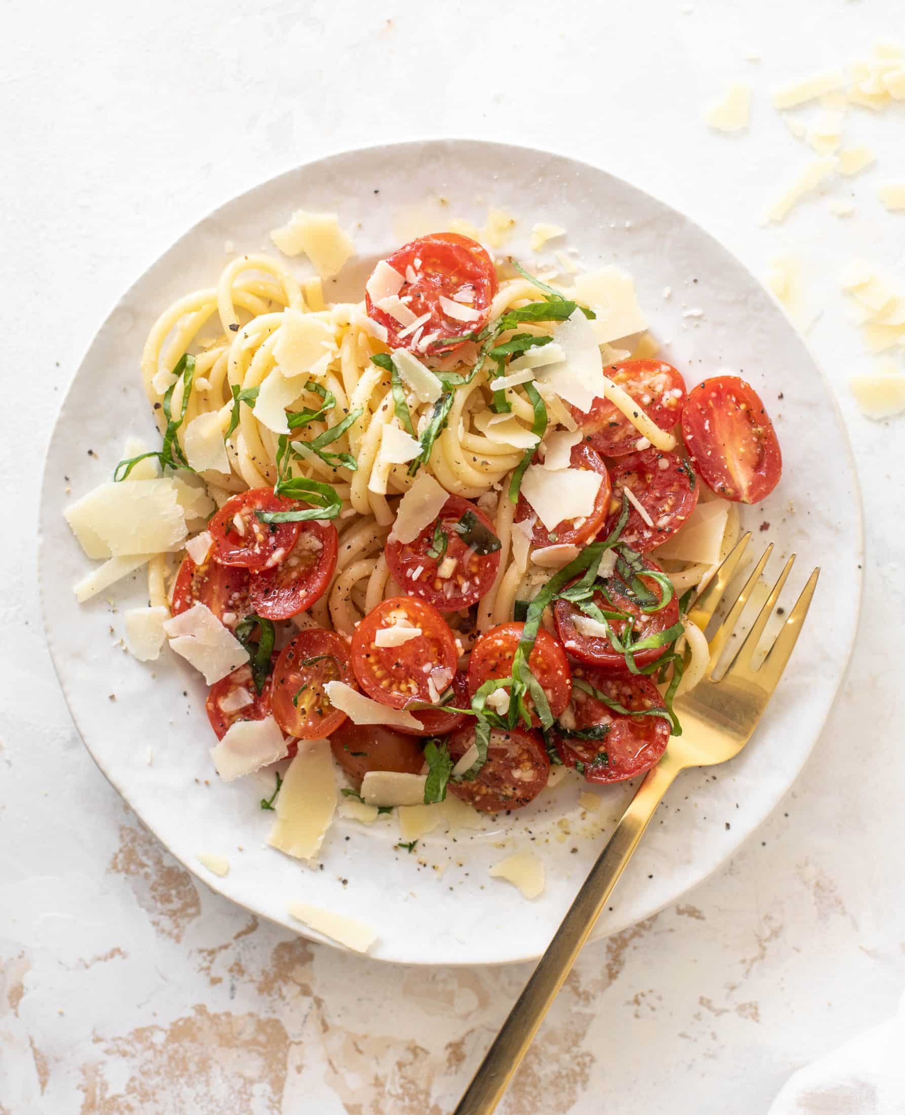 pasta with no cook tomato sauce