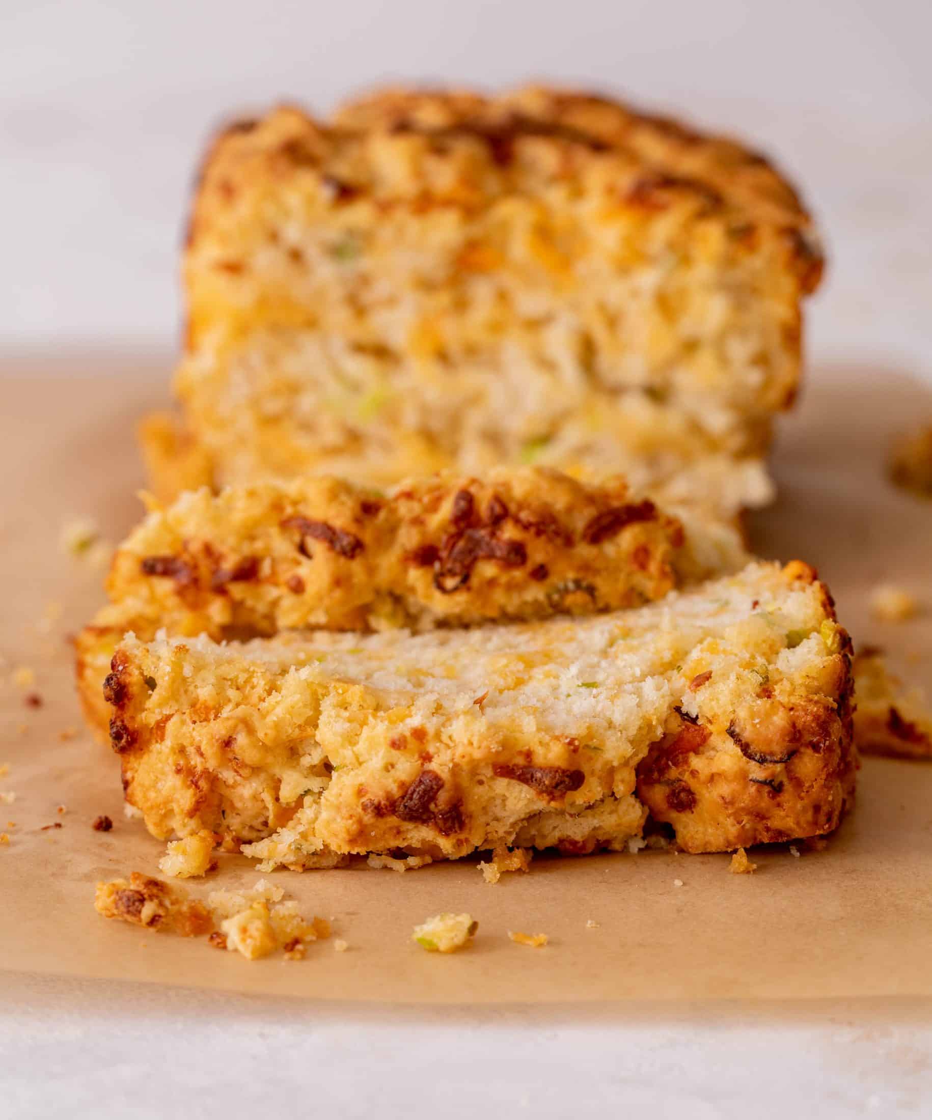 cheddar scallion beer bread