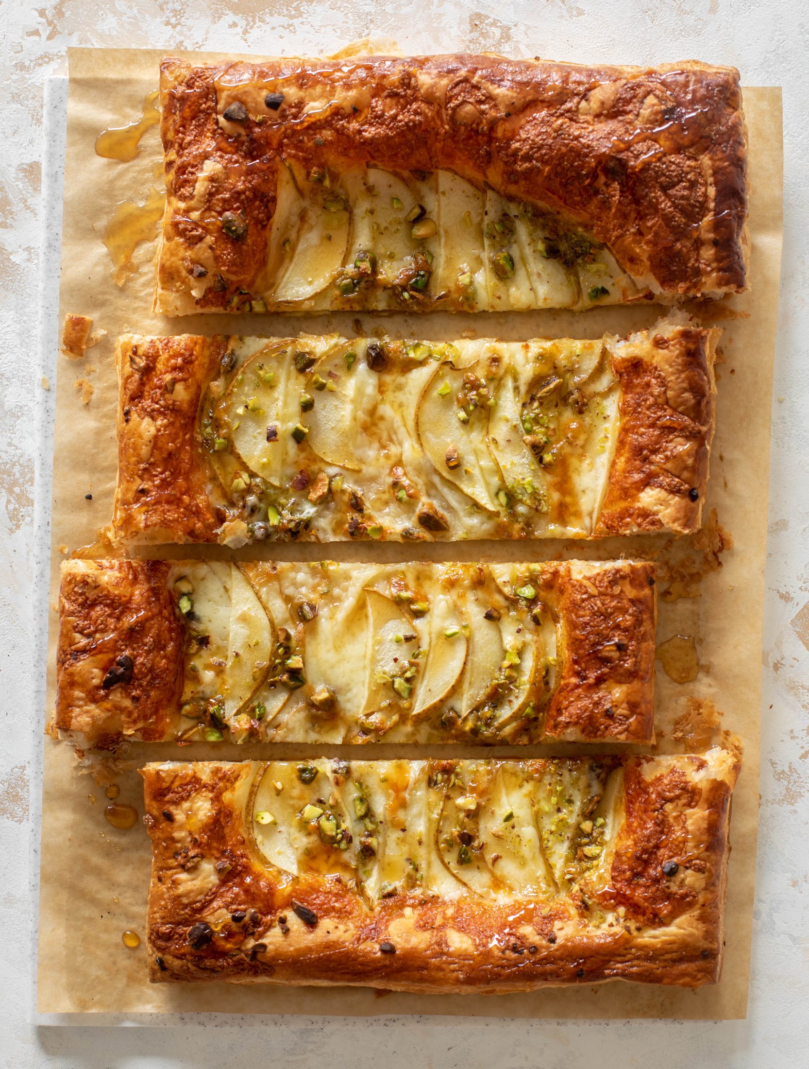 pistachio pear puff pastry